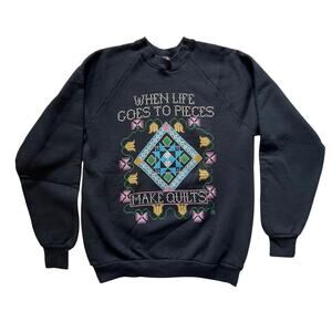 Vintage Black Quilter Theme Crewneck Sweatshirt Floral Cross Stitch Large